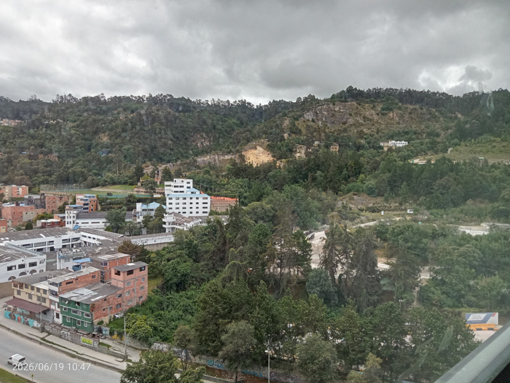 Apartamento en venta en El Redil, Bogotá · foto 4 de 24
