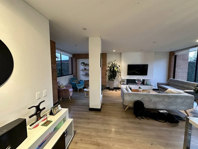 Casa de 3 alcobas en venta en Chuntame, Cajicá, 174 m² · foto 3 de 24
