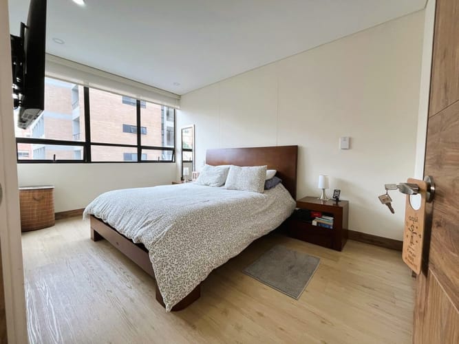Apartamento de 1 alcoba en venta en Chico Norte, Bogotá, 55 m² · foto 11 de 24