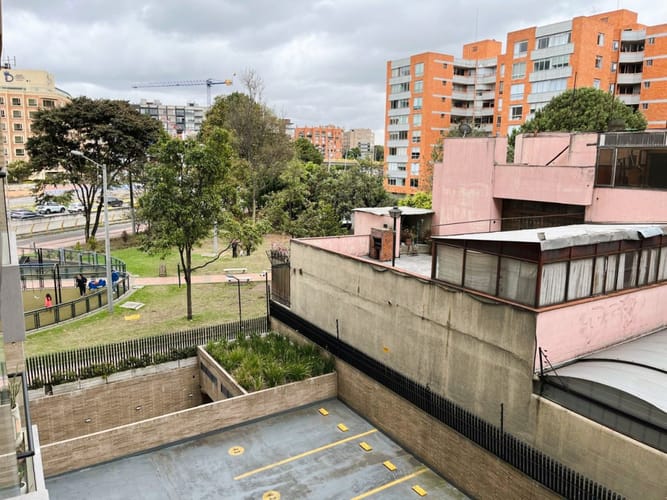 Apartamento de 1 alcoba en venta en Chico Norte, Bogotá, 55 m² · foto 18 de 24