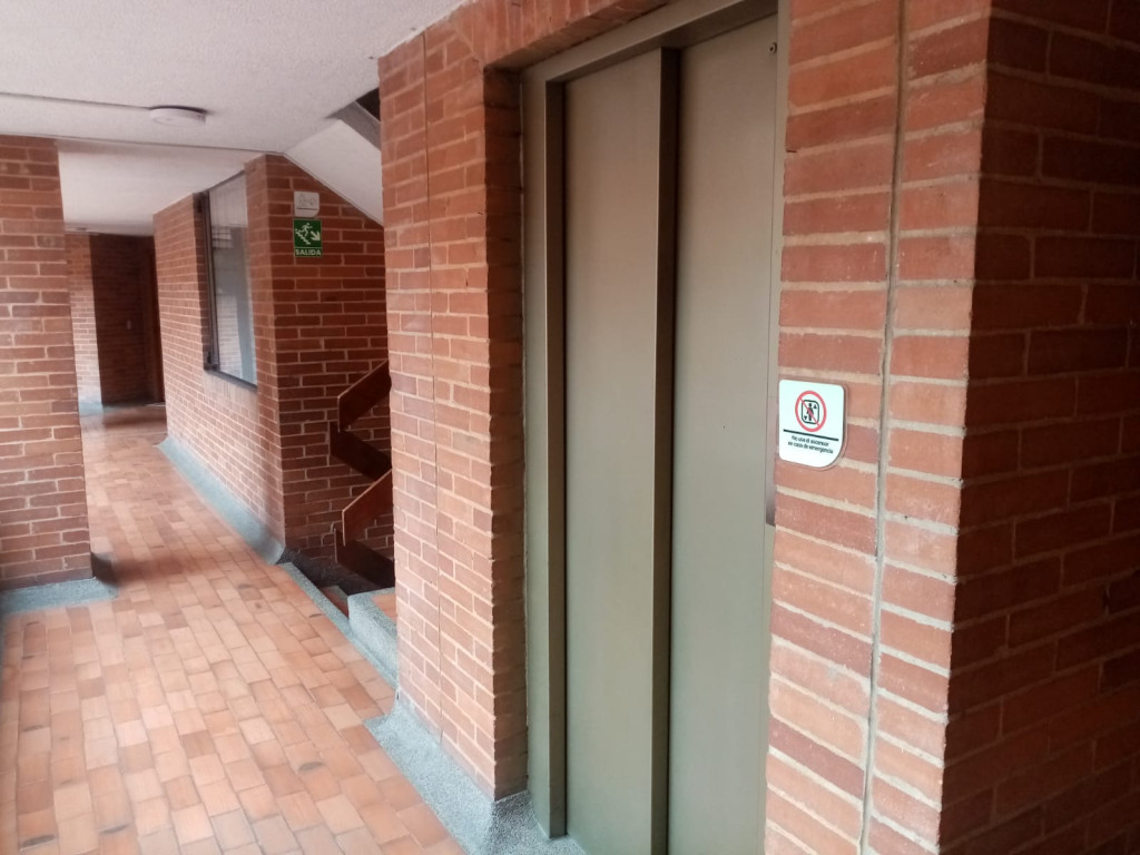Apartamento en venta en Fontibon, Bogotá · foto 3 de 24