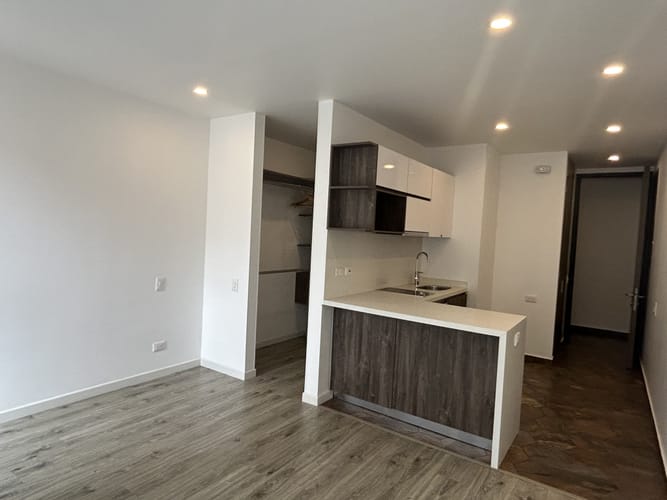 Apartaestudio en venta en Rincon Del Chico, Bogotá, 33 m² · foto 11 de 23