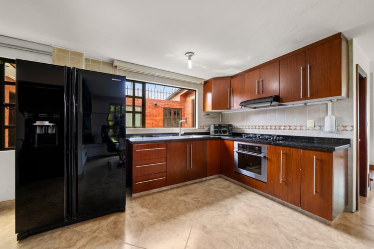 Casa de 6 alcobas en venta en Fonquetá, Chía, 280 m² · foto 4 de 22
