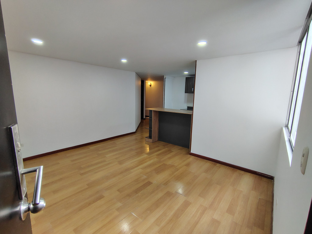 Apartamento en venta en Santa Lucia, Bogotá · foto 7 de 16