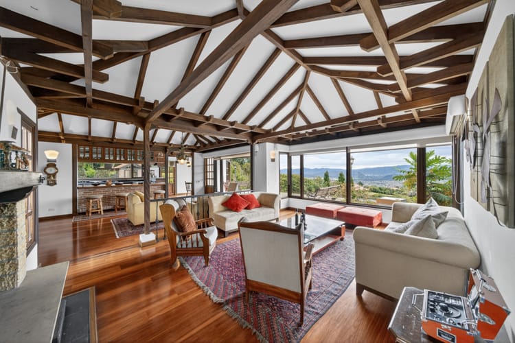 Casa de 5 alcobas en venta en Yerbabuena, Chía, 614 m² · foto 3 de 17
