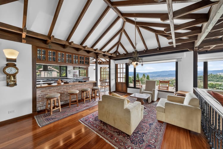 Casa de 5 alcobas en venta en Yerbabuena, Chía, 614 m² · foto 5 de 17