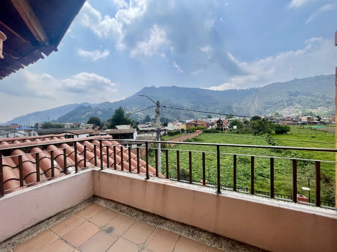 Casa de 4 alcobas en venta en Cota, 136 m² · foto 23 de 24