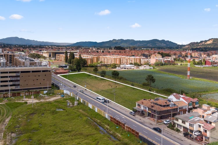 Lote en venta en Centro, Cajicá, 5292 m² · foto 2 de 12