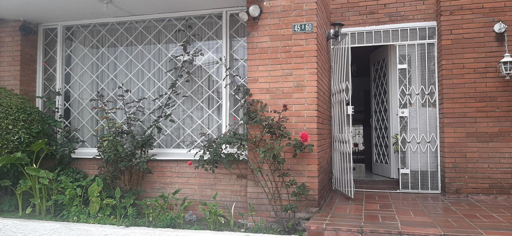Casa en venta en Pasadena, Bogotá · foto 3 de 23