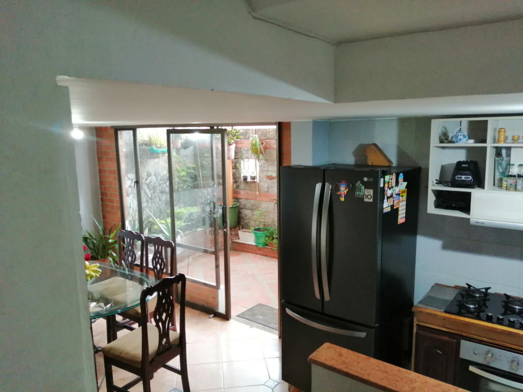 Casa en venta en Altos De Chozica, Bogotá · foto 4 de 24
