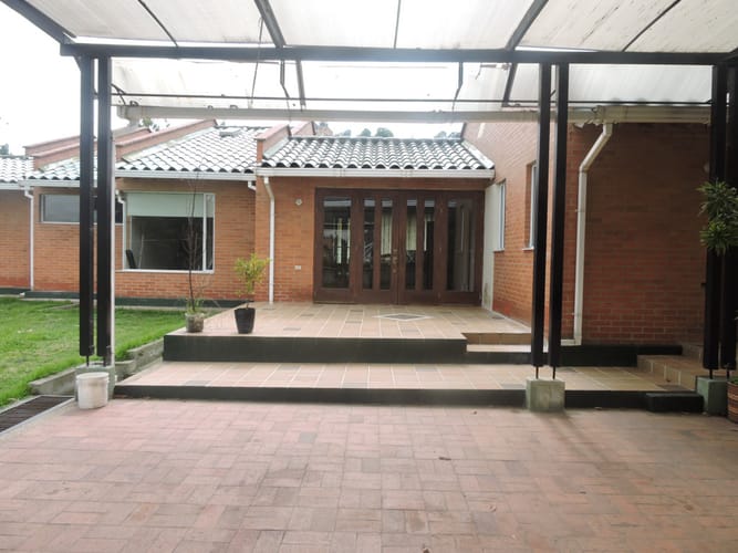 Casa de 4 alcobas en arriendo en El Abra, Cota, 318 m² · foto 17 de 17