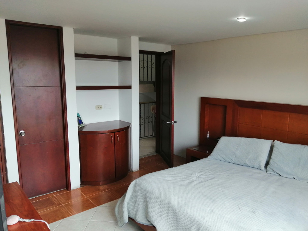Casa en venta en Altos De Chozica, Bogotá · foto 10 de 24