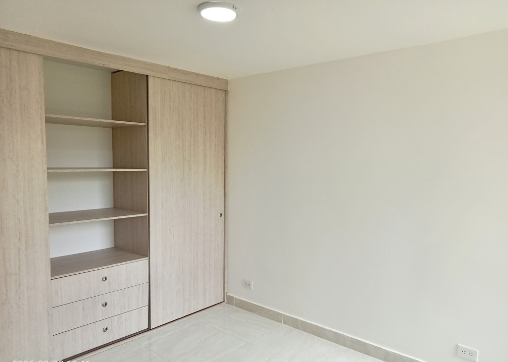 Apartamento en venta en Hayuelos, Bogotá · foto 7 de 10