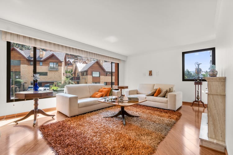 Apartamento de 3 alcobas en venta en Bosque Medina, Bogotá, 238 m² · foto 3 de 17