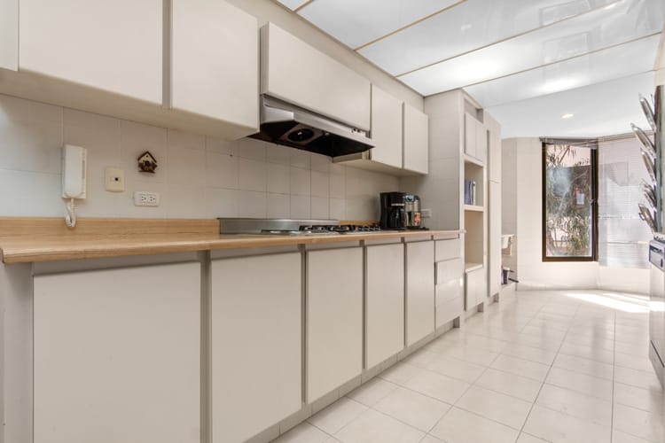 Apartamento de 3 alcobas en venta en Bosque Medina, Bogotá, 238 m² · foto 8 de 17
