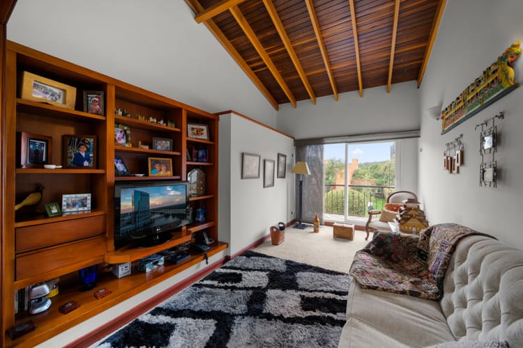 Casa de 4 alcobas en venta en Aposentos, Sopó, 374 m² · foto 11 de 23