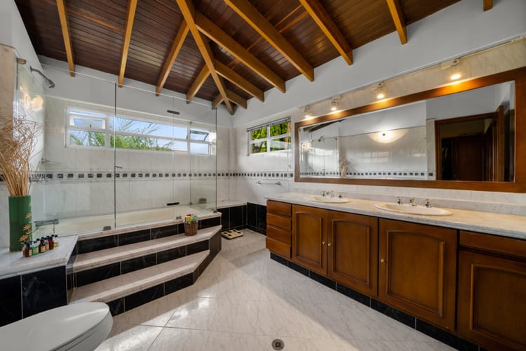 Casa de 4 alcobas en venta en Aposentos, Sopó, 374 m² · foto 18 de 23