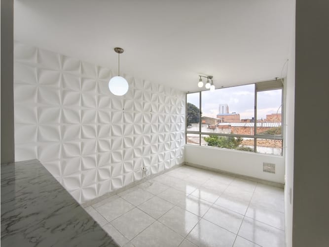 Apartamento de 3 alcobas en venta en Centro Comercial Centro Suba, Bogotá, 52 m² · foto 2 de 19