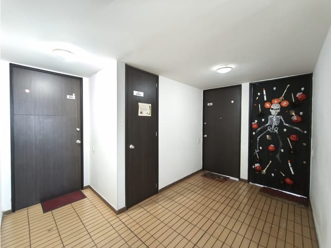 Apartamento de 3 alcobas en venta en Centro Comercial Centro Suba, Bogotá, 52 m² · foto 3 de 19