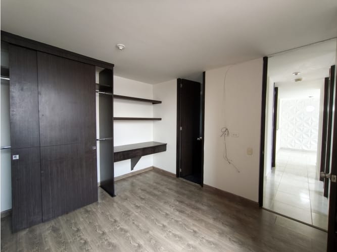 Apartamento de 3 alcobas en venta en Centro Comercial Centro Suba, Bogotá, 52 m² · foto 8 de 19