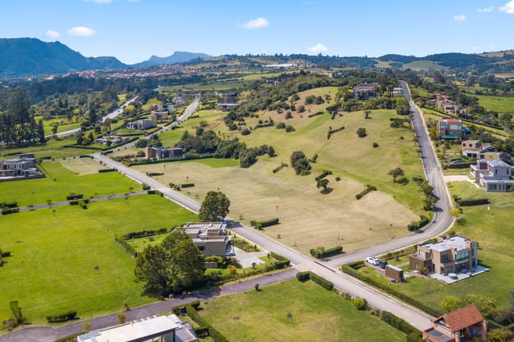 Lote en venta en Valle Alto, La Calera, 2674 m² · foto 5 de 20
