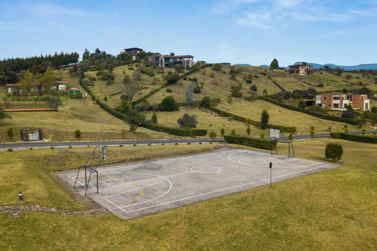 Lote en venta en Valle Alto, La Calera, 2293 m² · foto 6 de 8