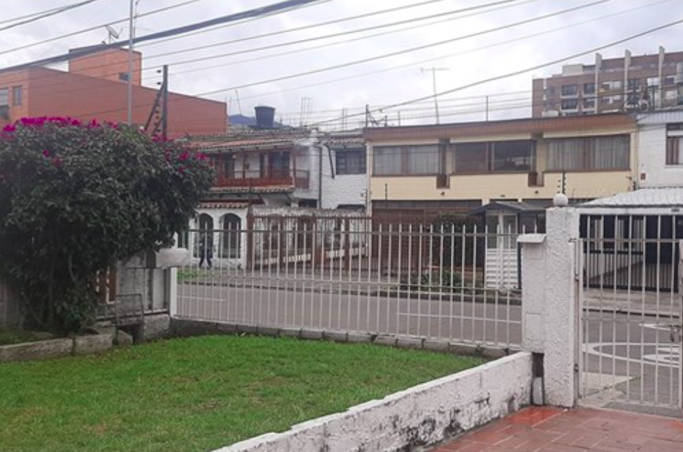 Casa en venta en Pasadena, Bogotá · foto 3 de 15