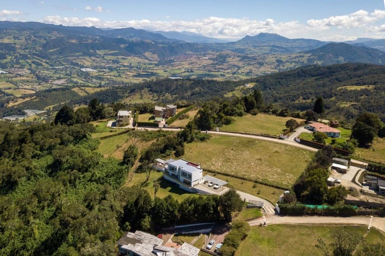 Lote en venta en Mercenario, Sopó, 2213 m² · foto 4 de 15