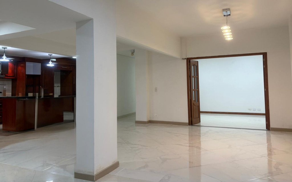 Casa en venta en Alhambra, Bogotá · foto 4 de 24