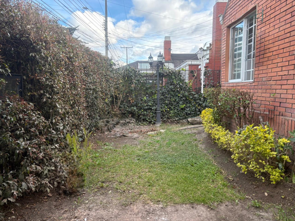 Casa en venta en Alhambra, Bogotá · foto 5 de 24