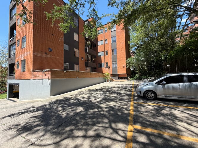 Apartamento de 2 alcobas en venta en El Diamante 2, Envigado, 91 m² · foto 15 de 17