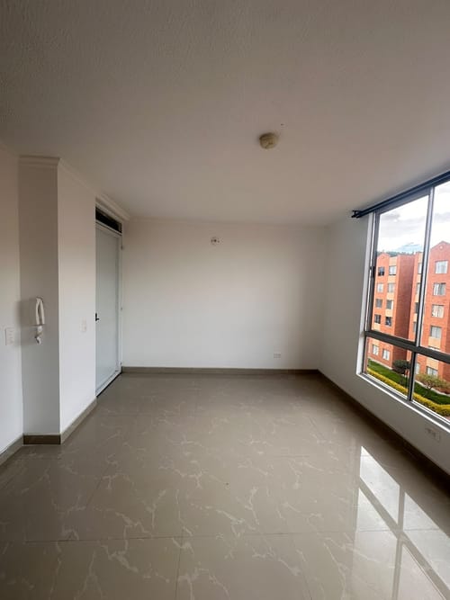 Apartamento de 3 alcobas en arriendo en San Francisco, Madrid, 61 m² · foto 6 de 17