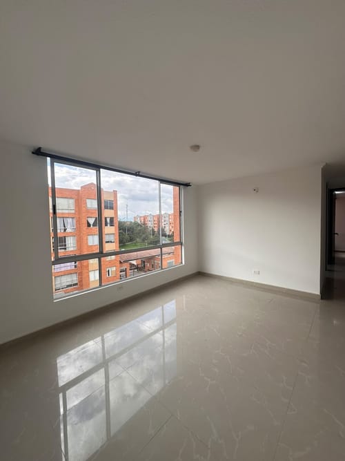 Apartamento de 3 alcobas en arriendo en San Francisco, Madrid, 61 m² · foto 2 de 17