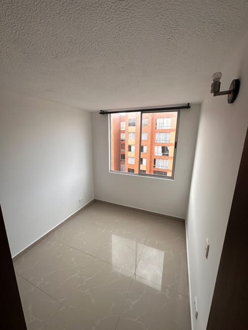 Apartamento de 3 alcobas en arriendo en San Francisco, Madrid, 61 m² · foto 9 de 17