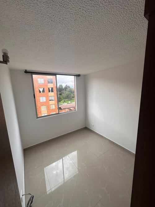 Apartamento de 3 alcobas en arriendo en San Francisco, Madrid, 61 m² · foto 12 de 17