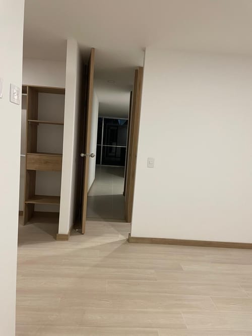 Apartamento de 2 alcobas en arriendo en Mugá, Envigado, 69 m² · foto 6 de 11