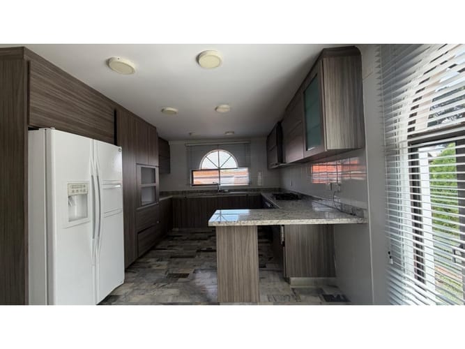Casa de 3 alcobas en venta en Pance, Cali, 300 m² · foto 5 de 10