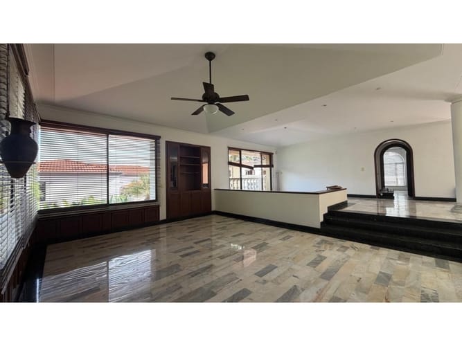 Casa de 3 alcobas en venta en Pance, Cali, 300 m² · foto 8 de 10