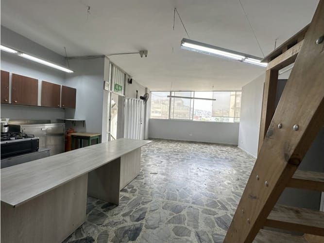 Bodega en venta en Centro Administrativo, Medellín, 281 m² · foto 3 de 9