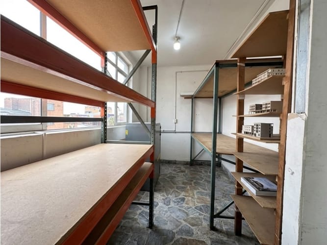 Bodega en venta en Centro Administrativo, Medellín, 281 m² · foto 4 de 9