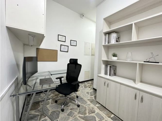 Bodega en venta en Centro Administrativo, Medellín, 281 m² · foto 5 de 9