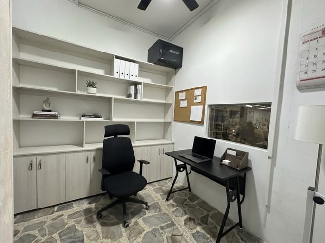 Bodega en venta en Centro Administrativo, Medellín, 281 m² · foto 6 de 9
