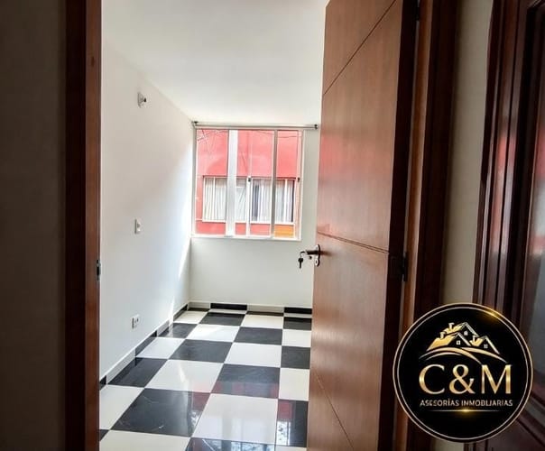 Casa de 3 alcobas en venta en Zona Industrial El Salitre, Soacha, 43 m² · foto 11 de 13