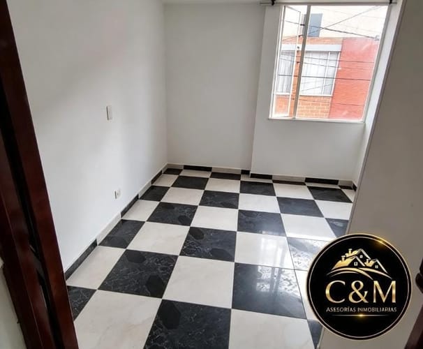 Casa de 3 alcobas en venta en Zona Industrial El Salitre, Soacha, 43 m² · foto 8 de 13