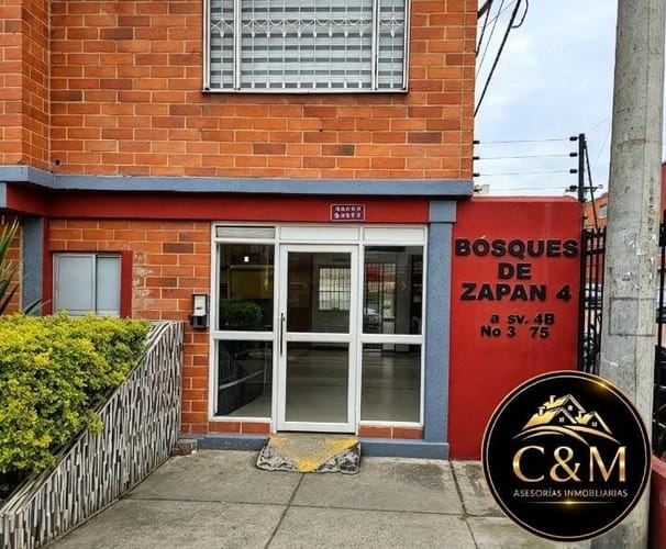 Casa de 3 alcobas en venta en Zona Industrial El Salitre, Soacha, 43 m² · foto 2 de 13