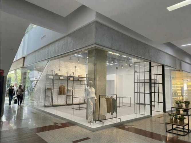 Local en venta en Colombia, Medellín, 85 m² · foto 4 de 6