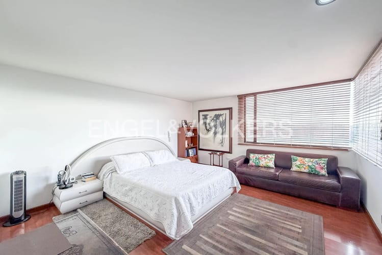 Apartamento de 3 alcobas en venta en Colina Campestre, Bogotá, 121 m² · foto 9 de 16