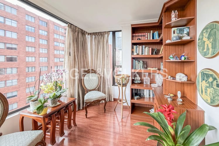 Apartamento de 3 alcobas en venta en Colina Campestre, Bogotá, 121 m² · foto 8 de 16