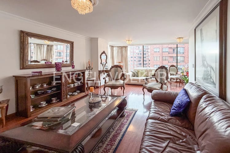 Apartamento de 3 alcobas en venta en Colina Campestre, Bogotá, 121 m² · foto 2 de 16