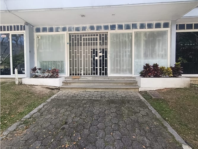 Local en venta en Prados De Sabaneta, Sabaneta, 128 m² · foto 4 de 7